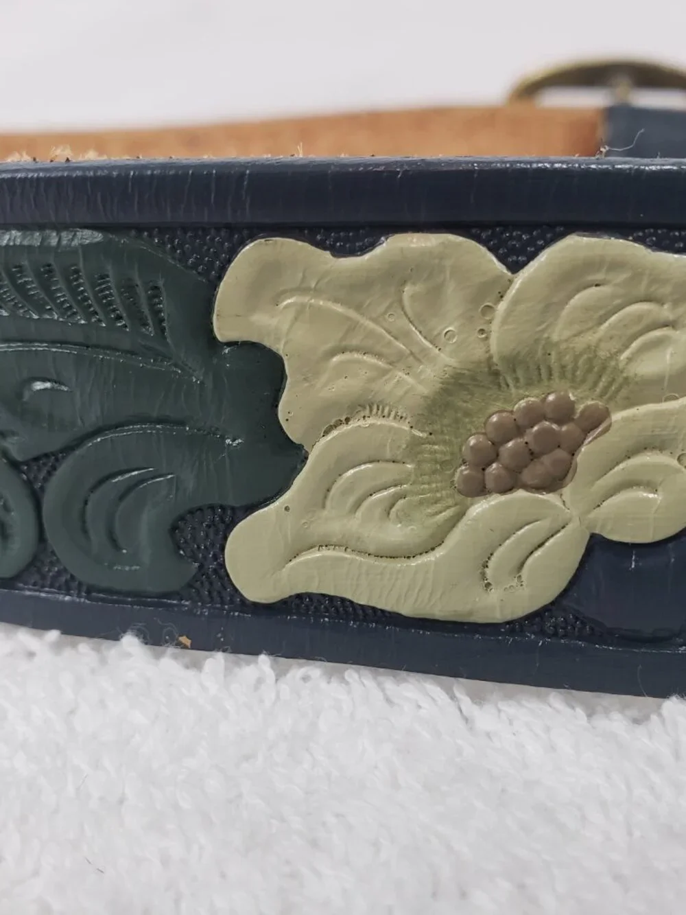 Beth Frank Hand‑Tooled Leather Belt – Floral Design – Size 36